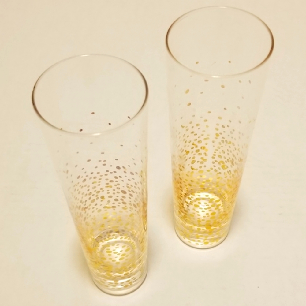 2 Clear Flutes with Gold Colored Design
